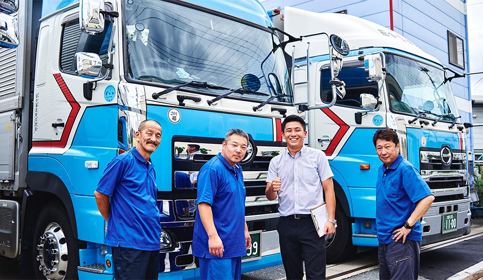 田中運送　集合写真