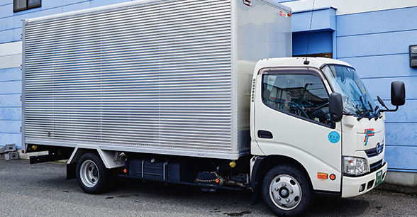 田中運送　2t箱車